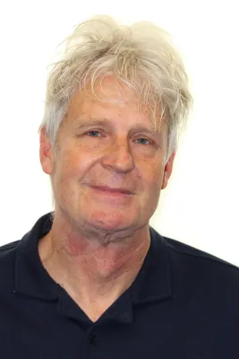 Peter Lewis-Jones
